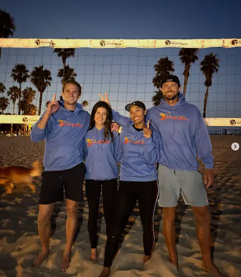 Beach volleyball net